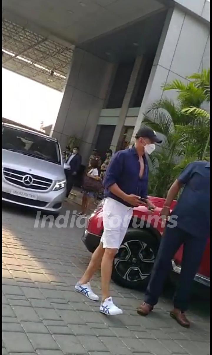 Akshay Kumar snapped at Kalina Airport