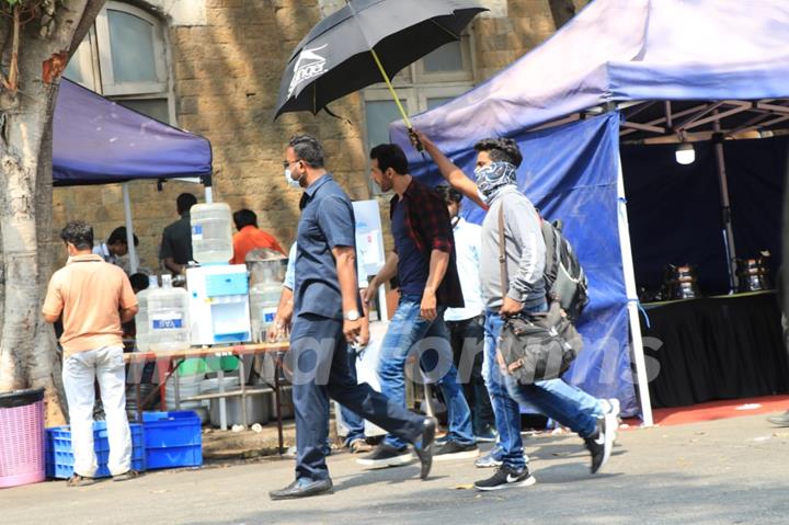 John Abraham and Disha Patani spotted at shoot location!