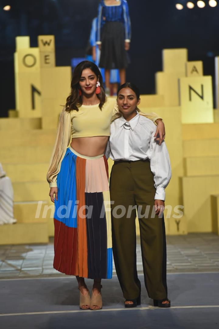 Ananya Panday walks the ramp at Lakme Fashion Week 2021!