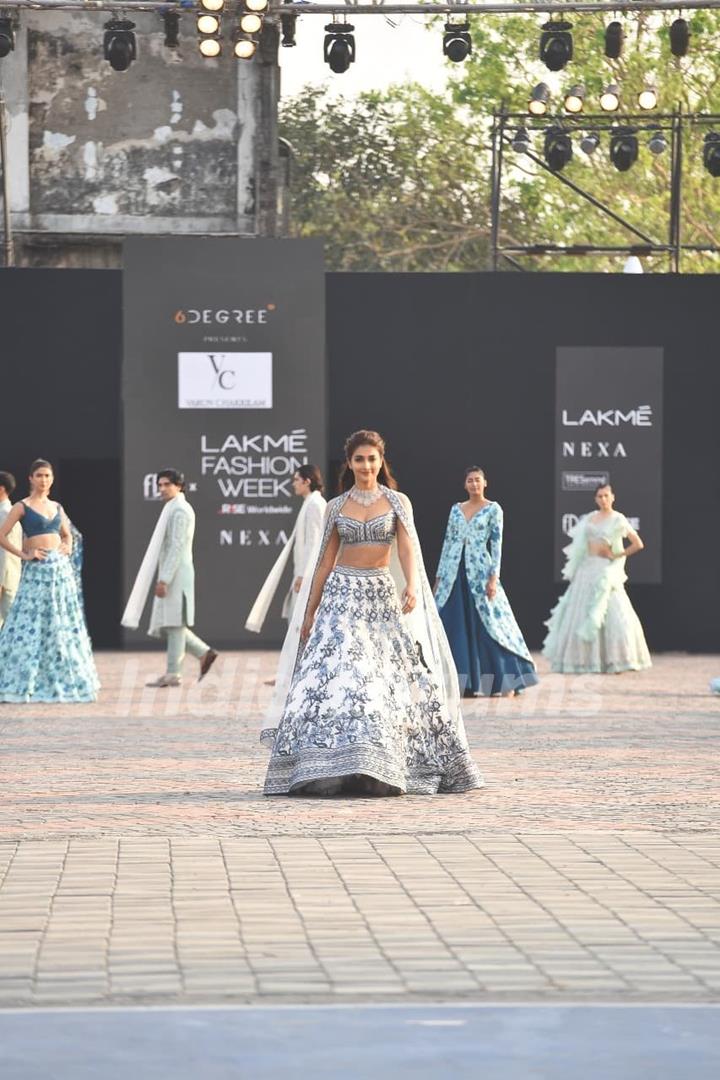 Pooja Hegde at Lakme Fashion Week 2021