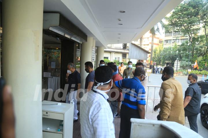 Salman Khan snapped at Lilavati Hospital