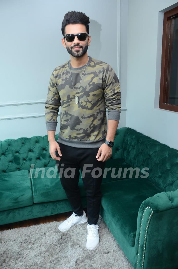 Television celebrity Rahul Vaidya snapped at Andheri