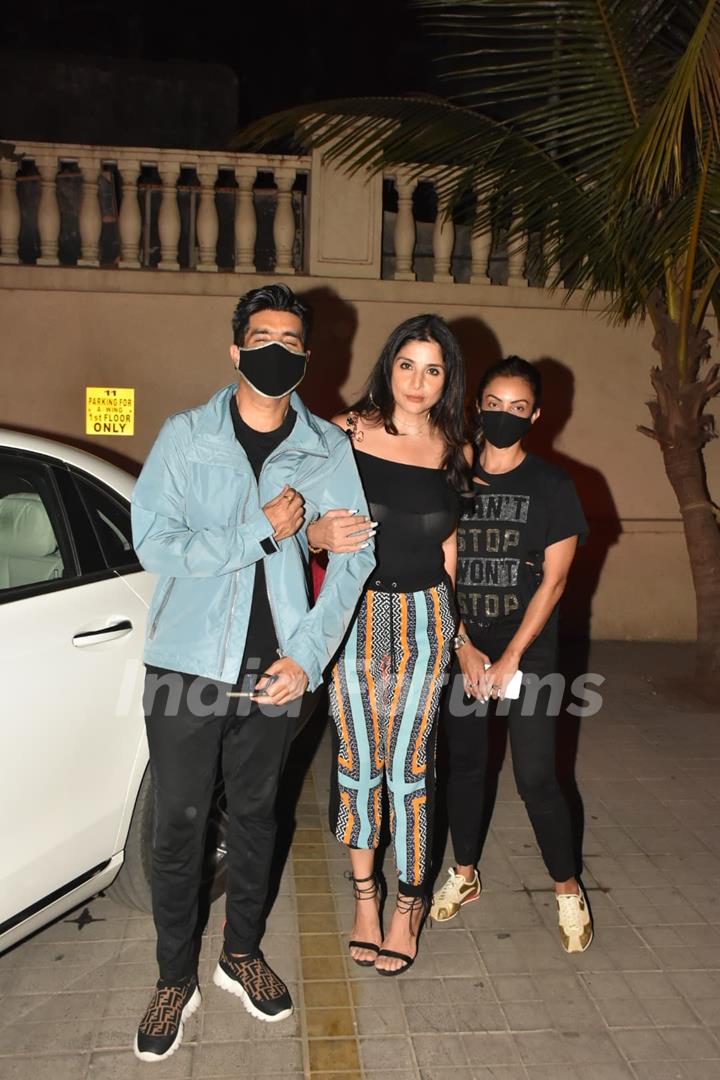 Maheep Kapoor, Seema Khan and Manish Malhotra snapped at Amrita Arora's house party, Bandra