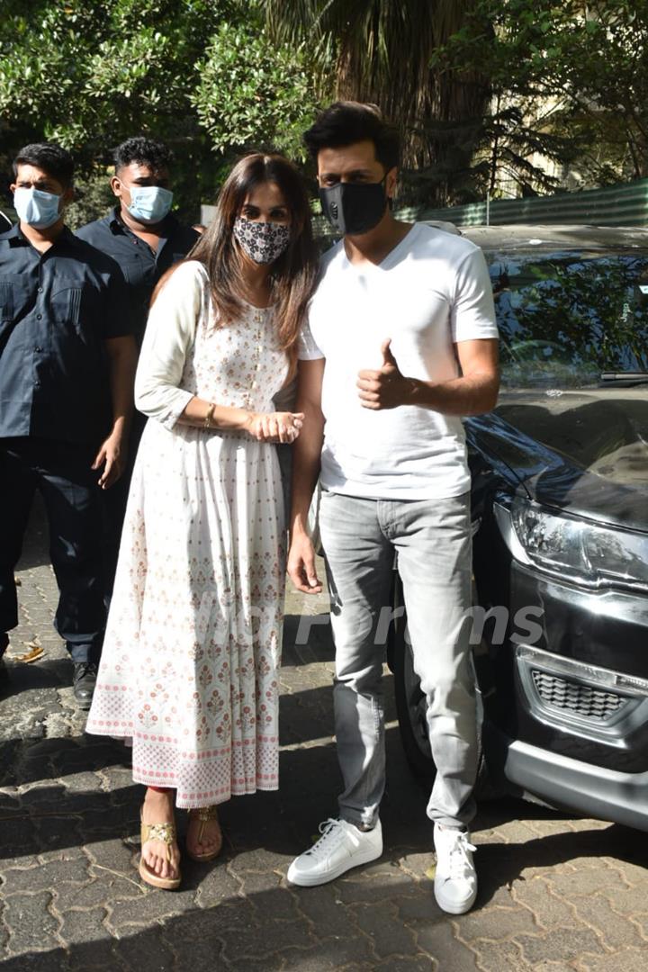 Riteish and Geneila Deshmukh snapped at a shoot in Bandra