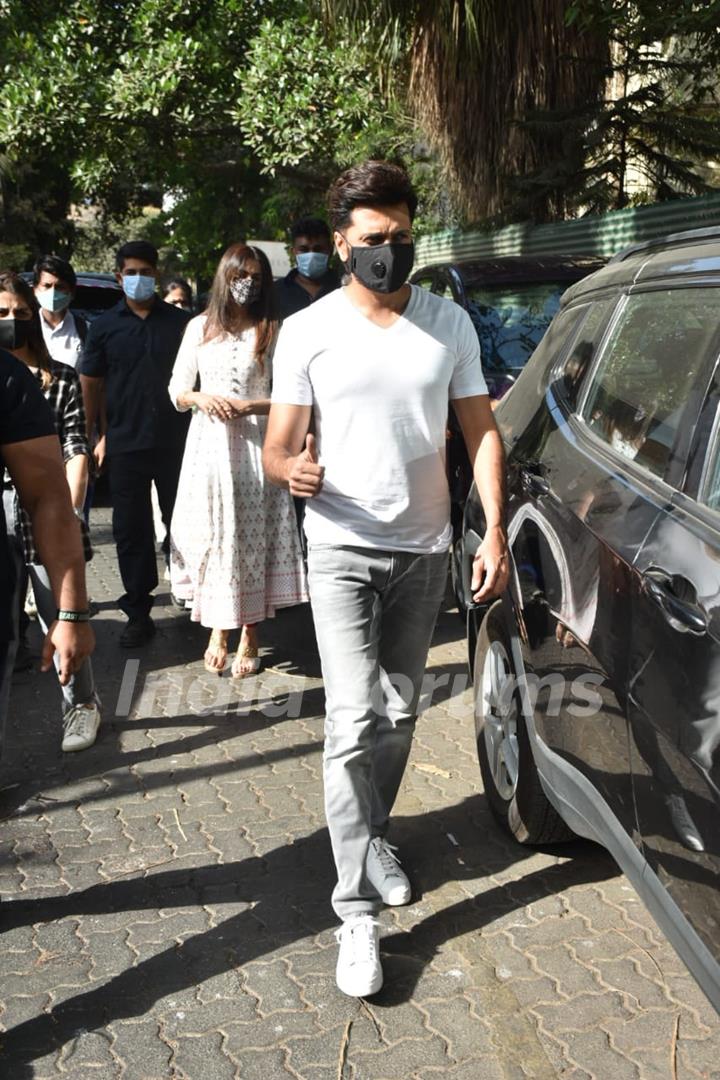 Riteish Deshmukh snapped at a shoot in Bandra