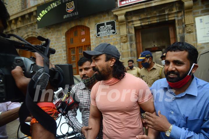 Ajaz Khan escorted to the court by NCB officers