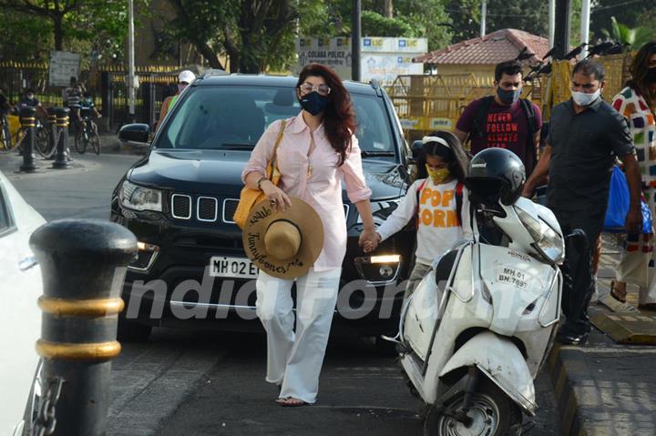 Twinkle Khanna with daughter Nitara snapped at Gateway of India