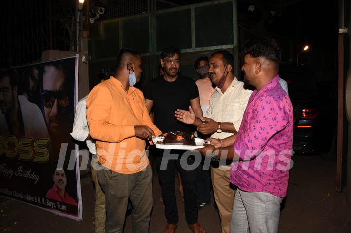 Ajay Devgn celebrates his birthday with fans