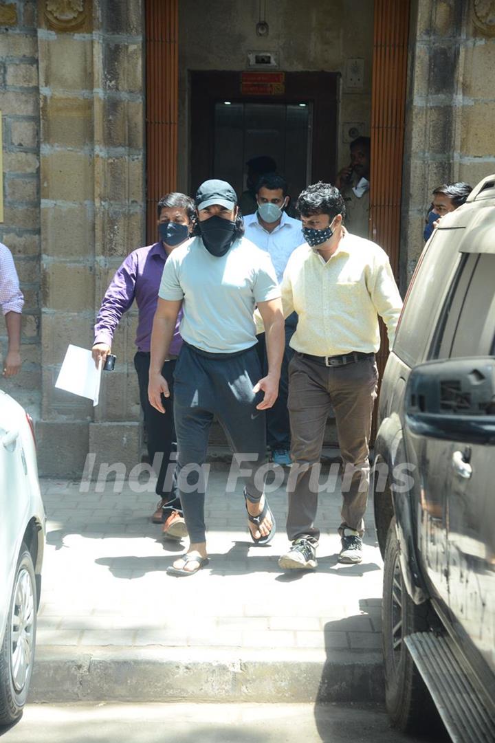 Ajaz Khan being escorted to hospital from custody!