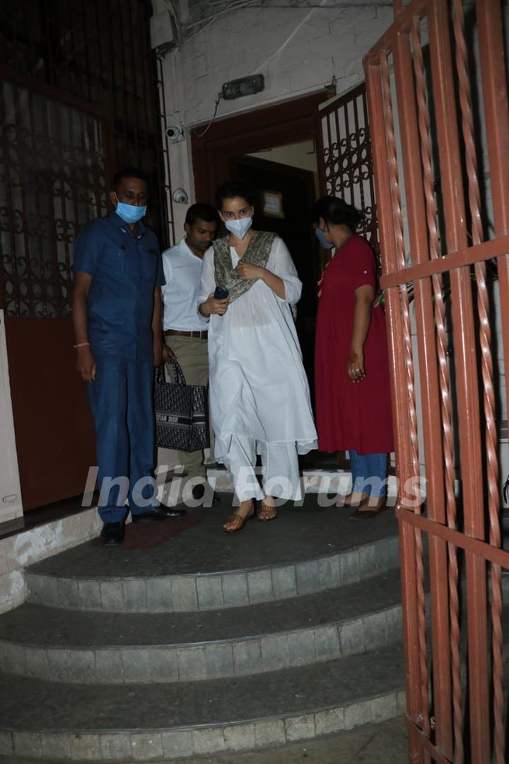 Kangana Rananut snapped at a dubbing studio in Bandra