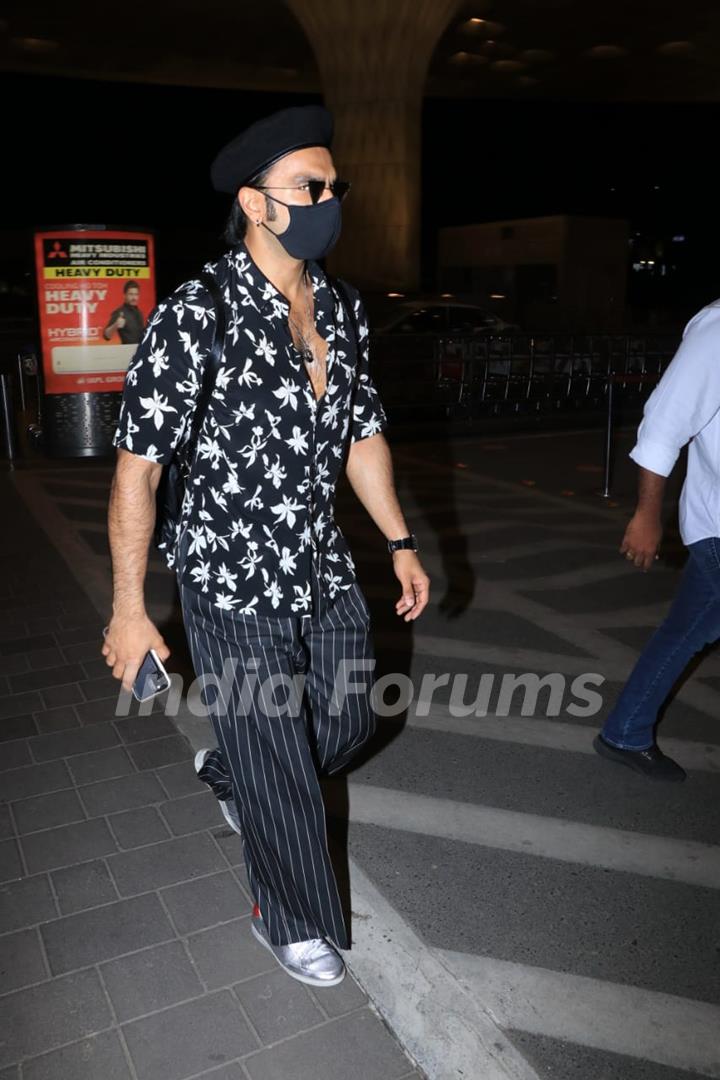 Ranveer Singh snapped at airport!