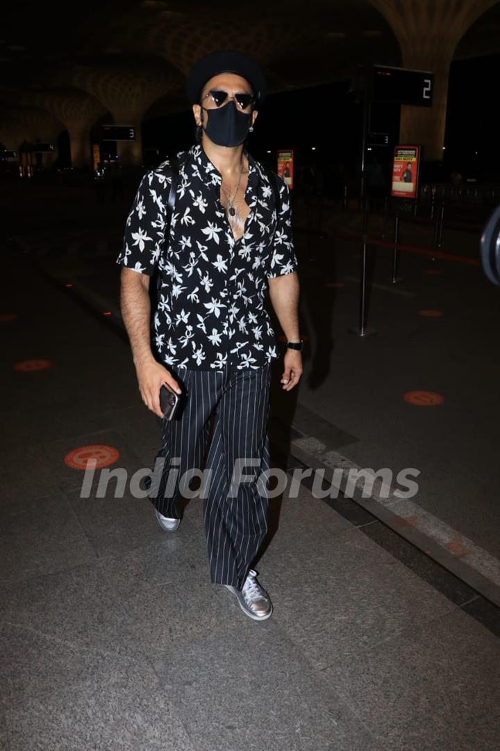 Ranveer Singh snapped at airport!