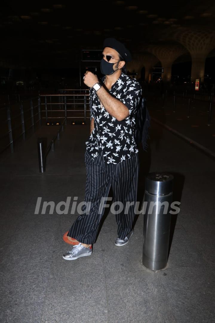 Ranveer Singh snapped at airport!