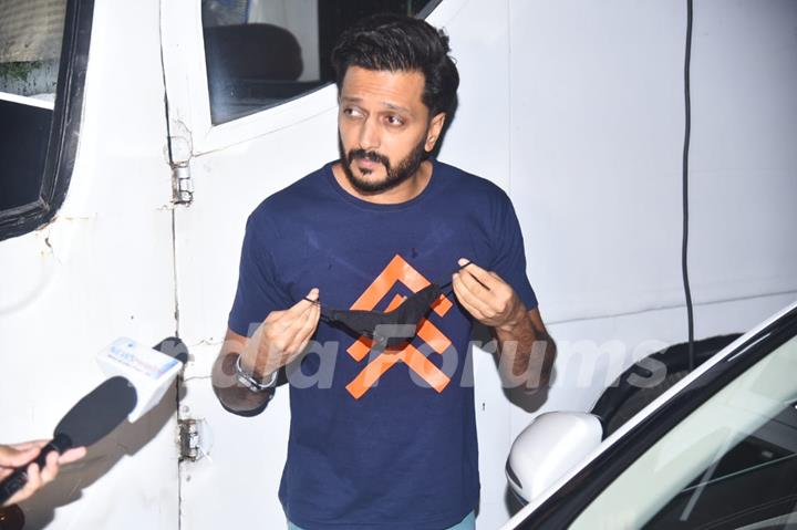 Riteish Deshmukh snapped after a shoot in Andheri