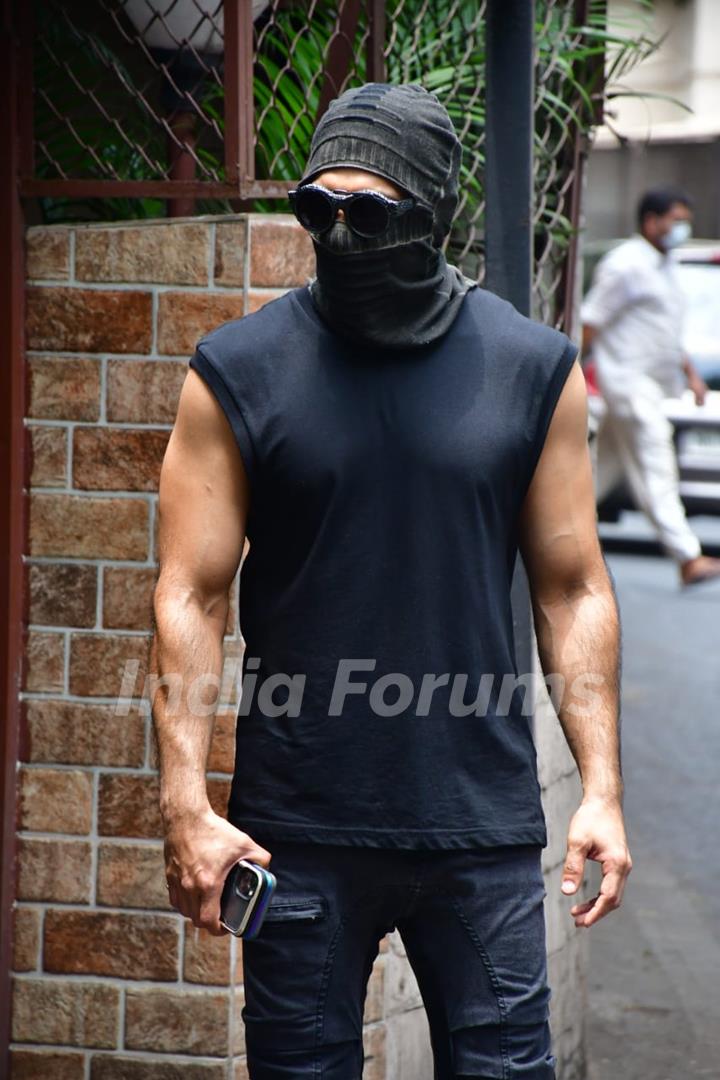 Ranveer Singh snapped at a dubbing studio in Bandra