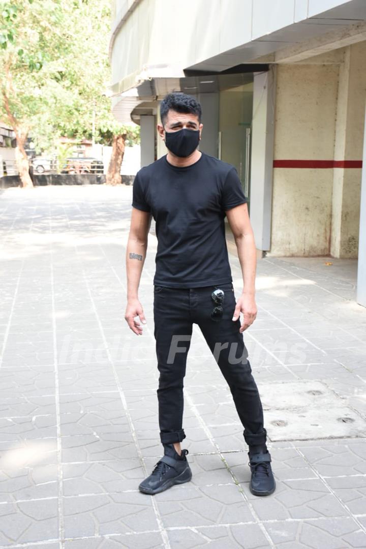 Television star Eijaz Khan snapped at a dubbing studio in Andheri