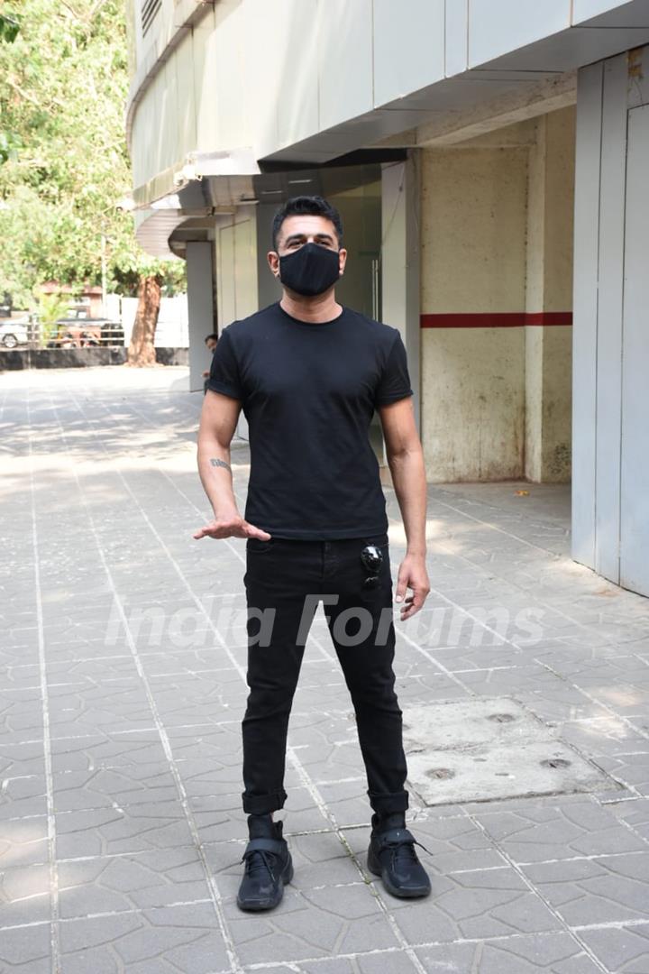 Television star Eijaz Khan snapped at a dubbing studio in Andheri