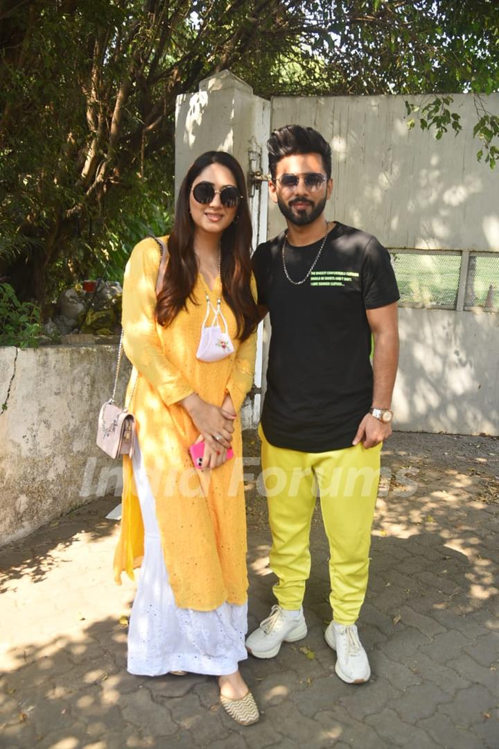 Rahul vaidya and Disha Parmar spotted at Santacruz