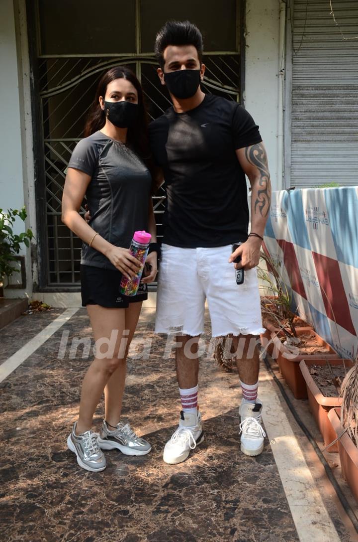 Yuvika Chaudhary and Prince Narula snapped in Versova, Andheri