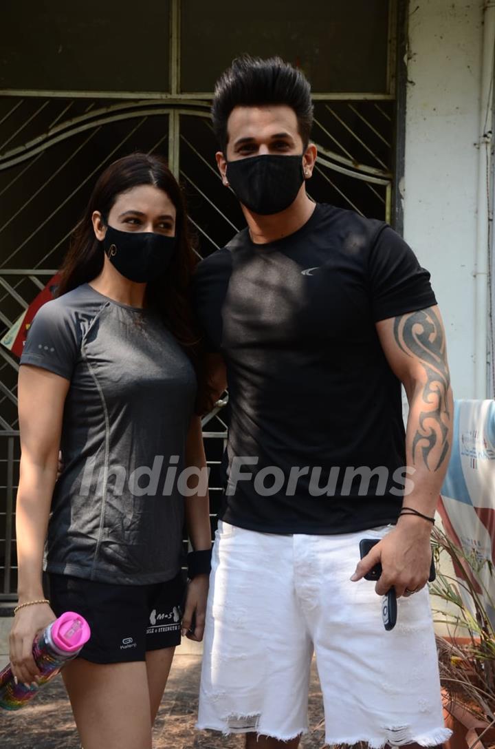 Yuvika Chaudhary and Prince Narula snapped in Versova, Andheri