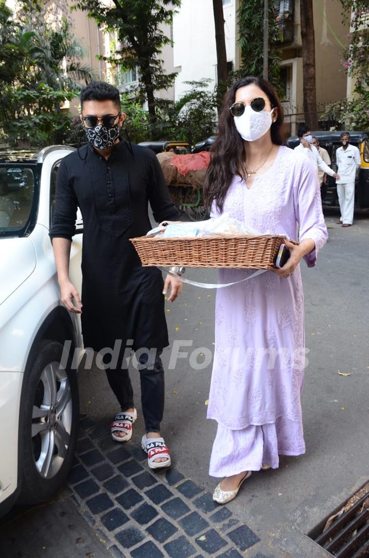 Gauahar Khan and Zaid Darbar snapped in Versova, Andheri