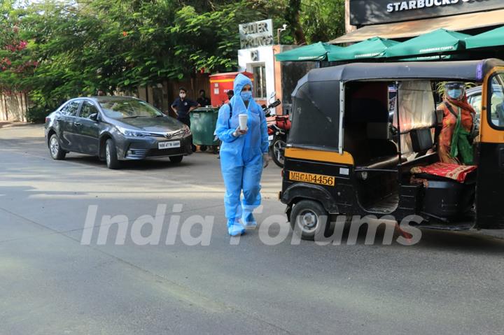 Rakhi Sawant snapped wearing PPE kit at Lokhandwala