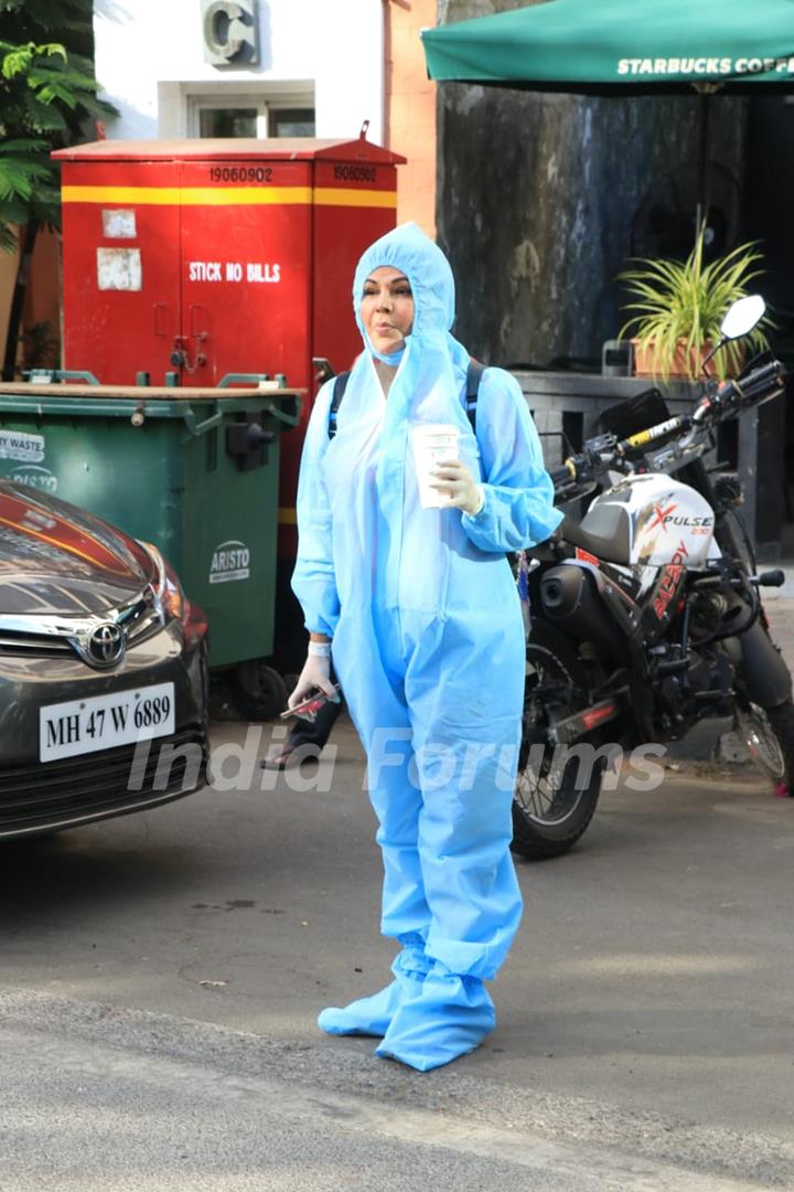 Rakhi Sawant snapped wearing PPE kit at Lokhandwala