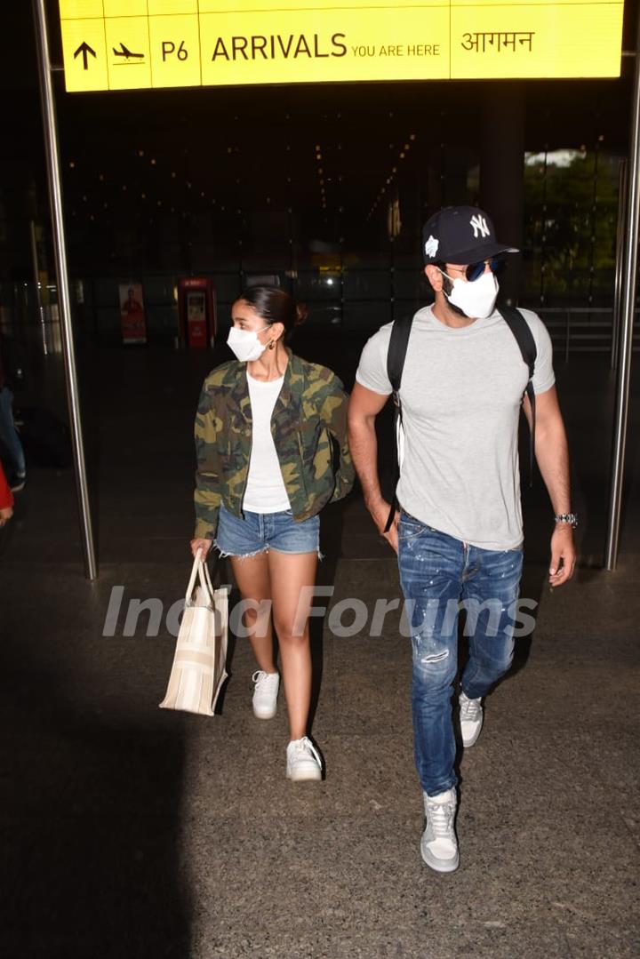 Alia Bhatt and Ranbir Kapoor return to Mumbai from their Maldives vacation