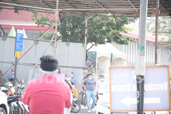 Saif Ali Khan arrives at vaccination centre in BKC   