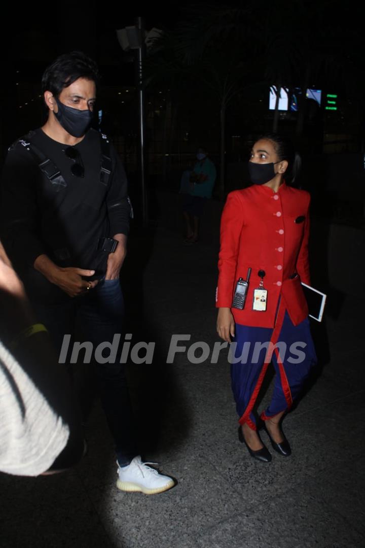 Sonu Sood spotted at Mumbai airport