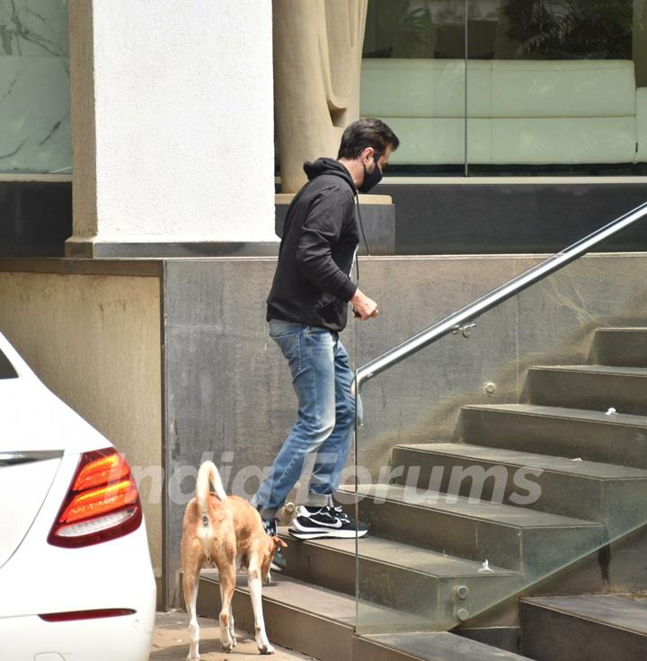 Sanjay Kapoor snapped with son Jahaan Kapoor at Juhu