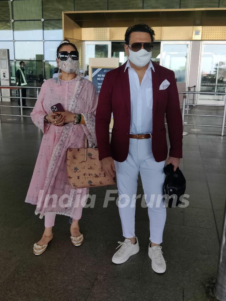 Govinda departs for Kolkata with his wife Sunita Ahuja 