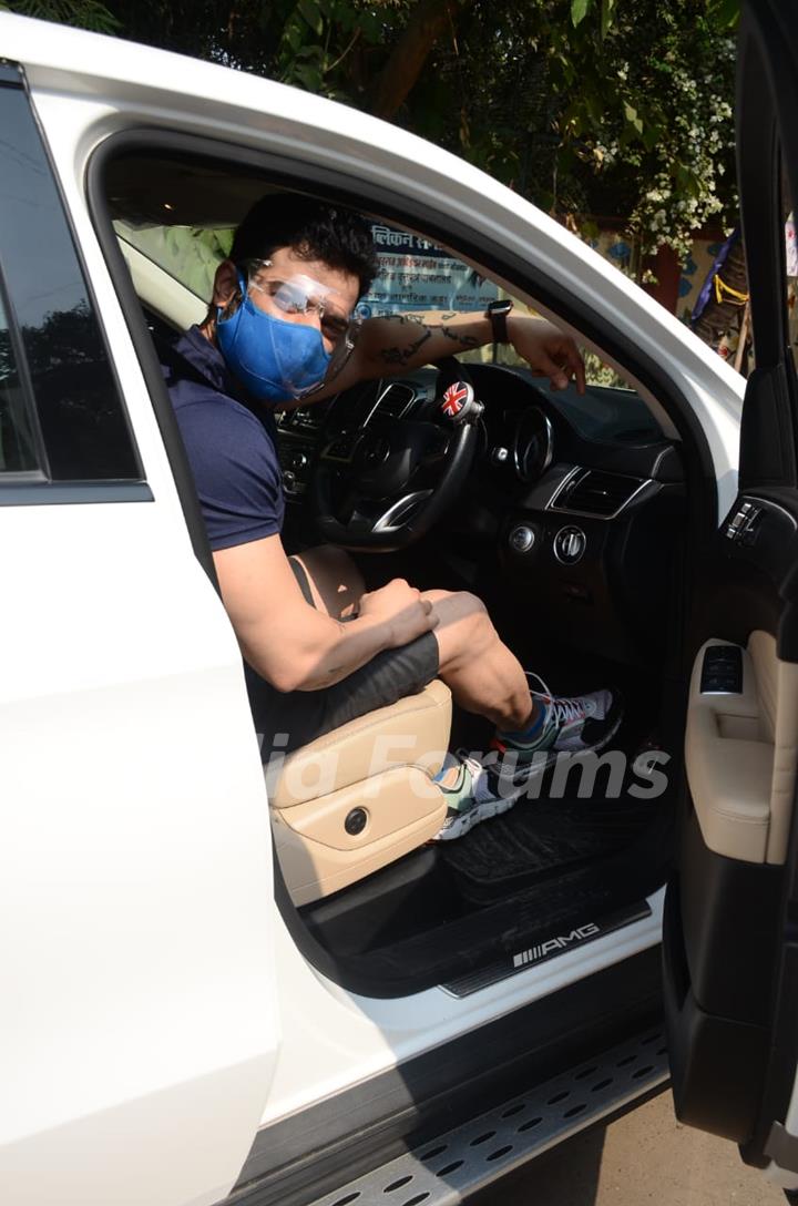 Karan Patel spotted at Andheri, Mumbai