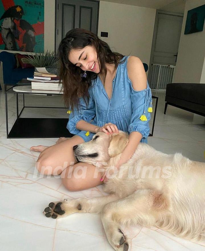 Ananya Panday gives inspiration from her easy-breezy outfits...