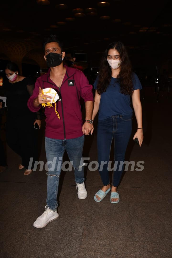 Rahul Vaidya with beau Disha Parmar snapped at Mumbai Airport