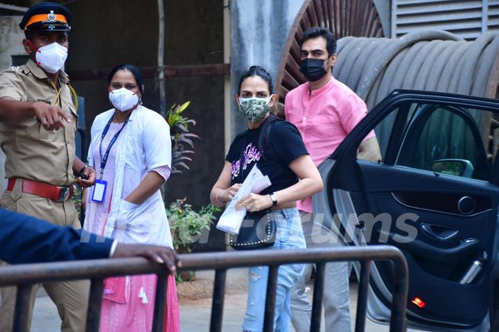 Esha Deol with husband Bharat Takhtani spotted at Dadar vaccination centre