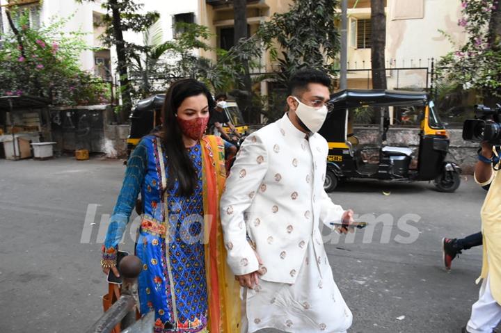 Gauahar Khan and Zaid Darbar spotted visiting her in-laws at Lokhandwala, Andheri
