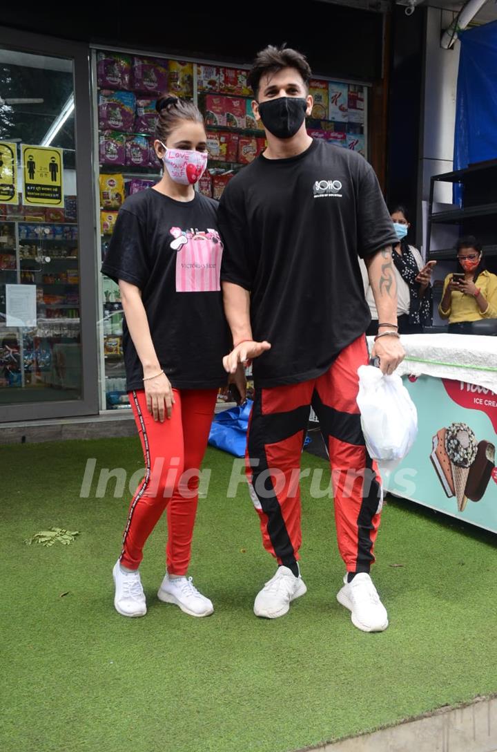 Prince Narula and Yuvika Chaudhary spotted around the town!