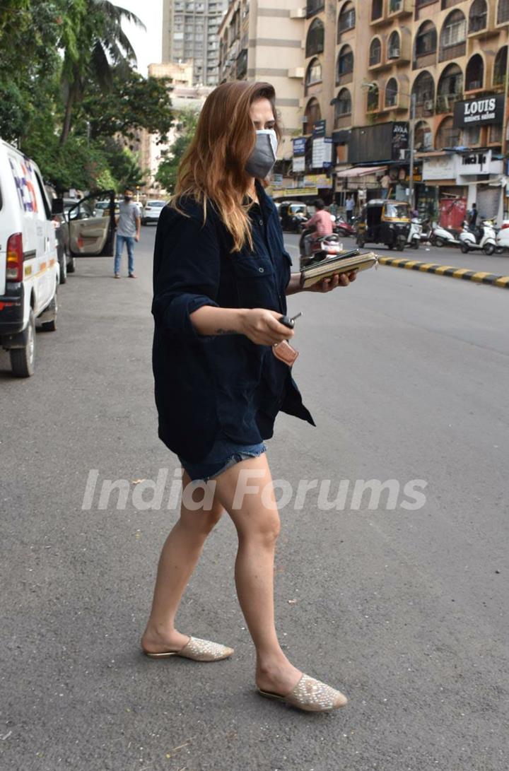 Aarti Singh snapped in Andheri