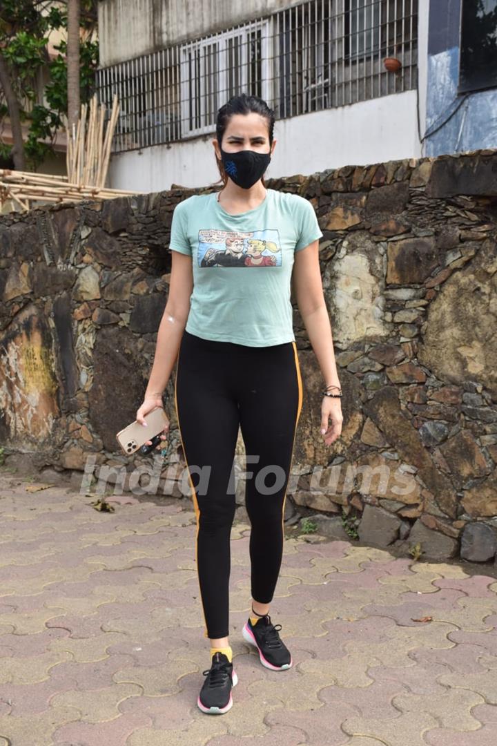 Sonnalli Seygall snapped in Versova, Mumbai