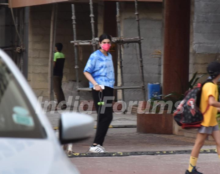 Khushi Kapoor snapped in Lokhandwala, Andheri