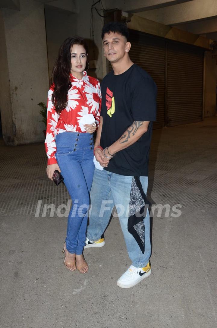 Prince Narula and Yuvika Chaudhary spotted at Andheri, Mumbai