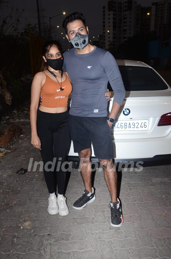 Television star Mrunal Jain snapped with his girlfriend in Lokhandwala, Andheri