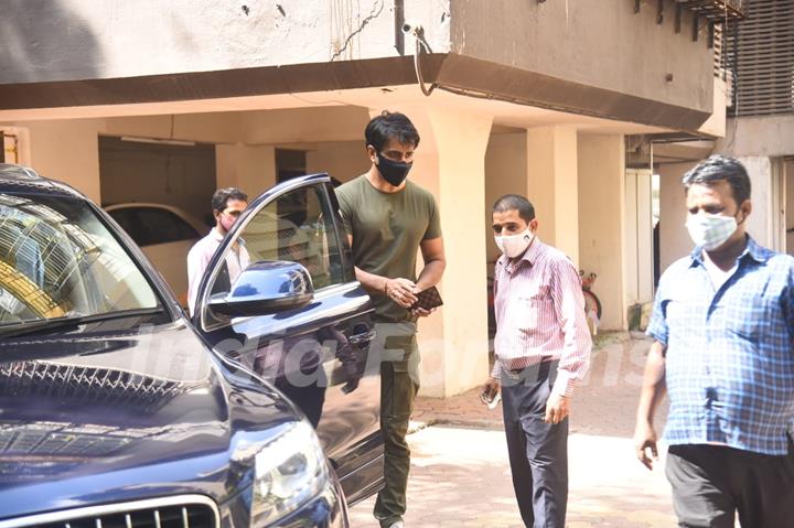 Sonu Sood snapped outside his residence, Andheri