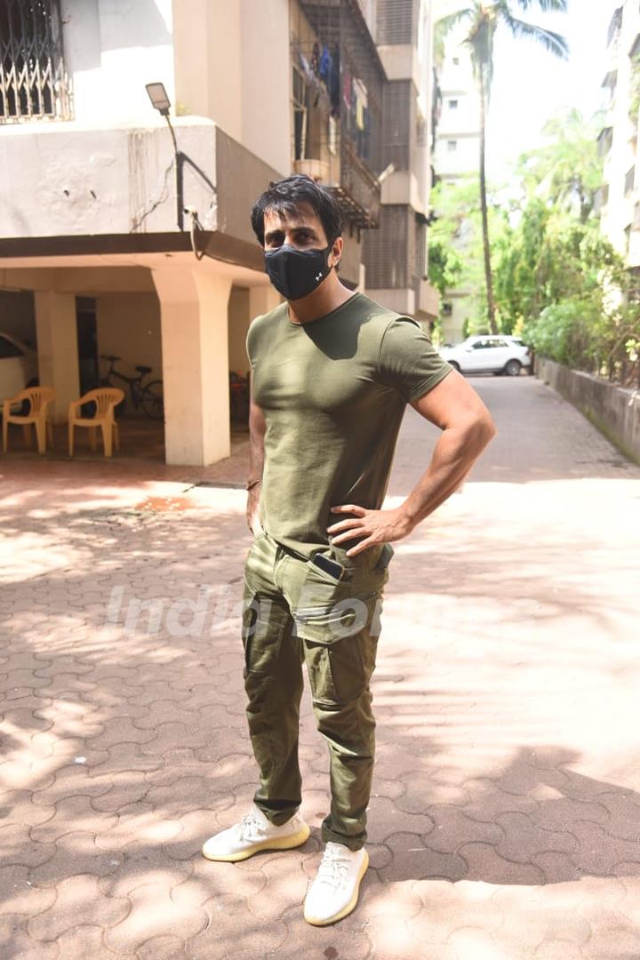 Sonu Sood snapped outside his residence, Andheri