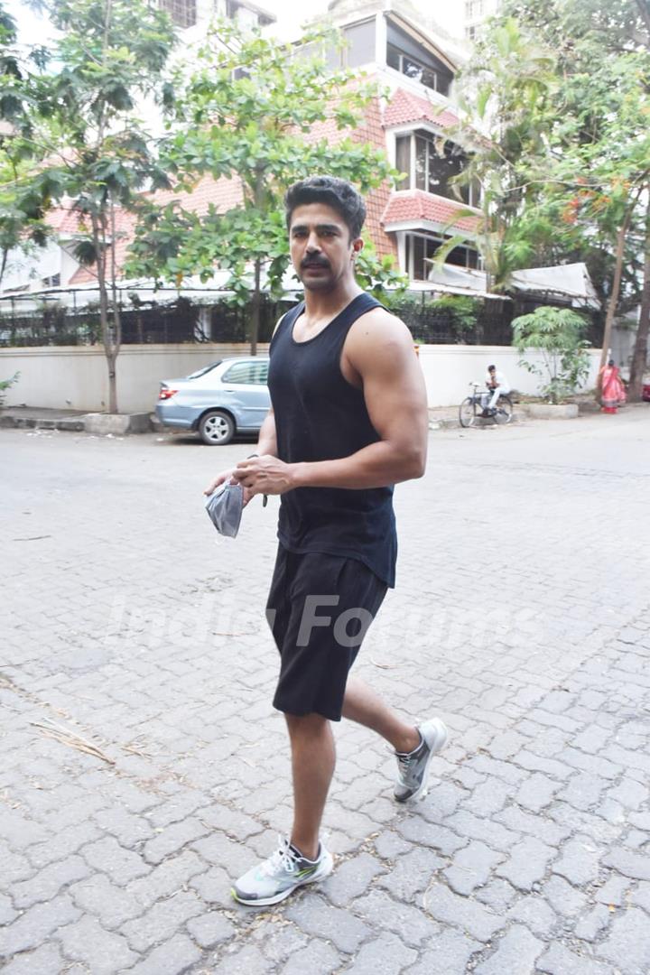 Saqib Saleem snapped in Juhu