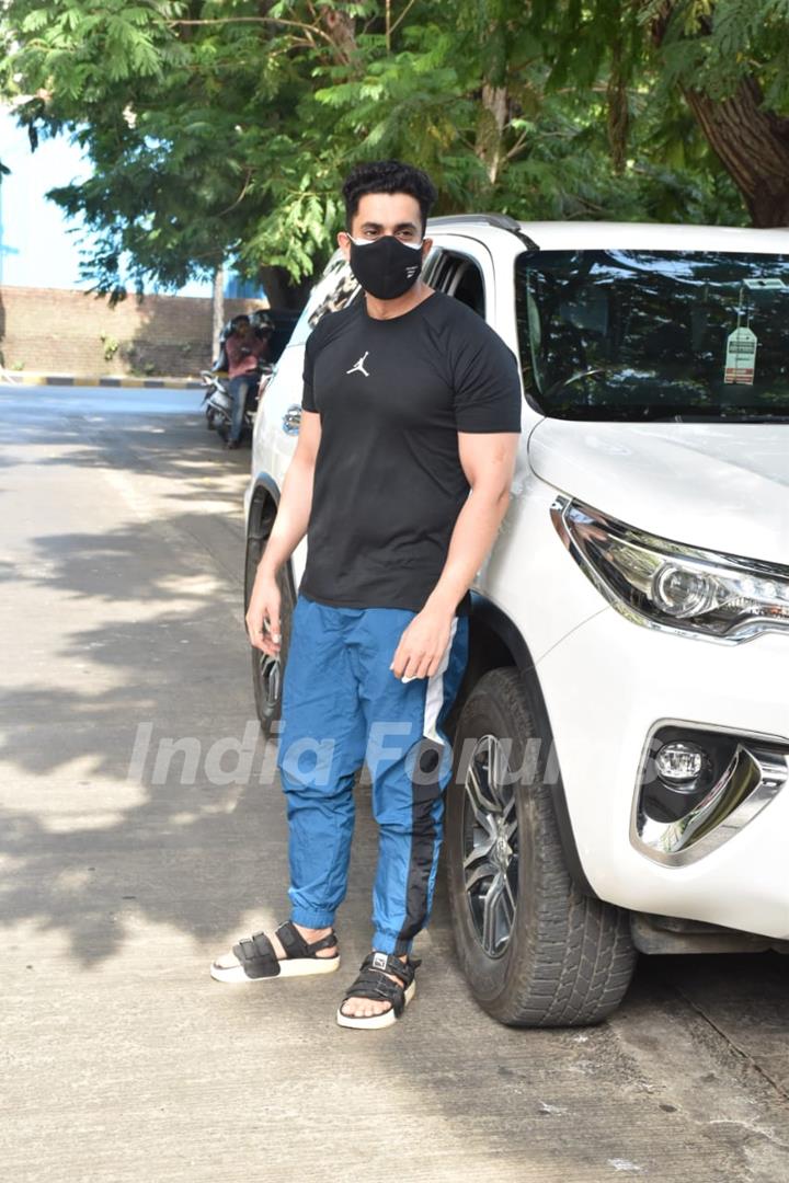 Sunny Singh snapped in Juhu