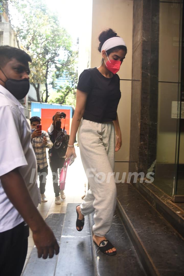 Khushi Kapoor spotted at a clinic in Bandra