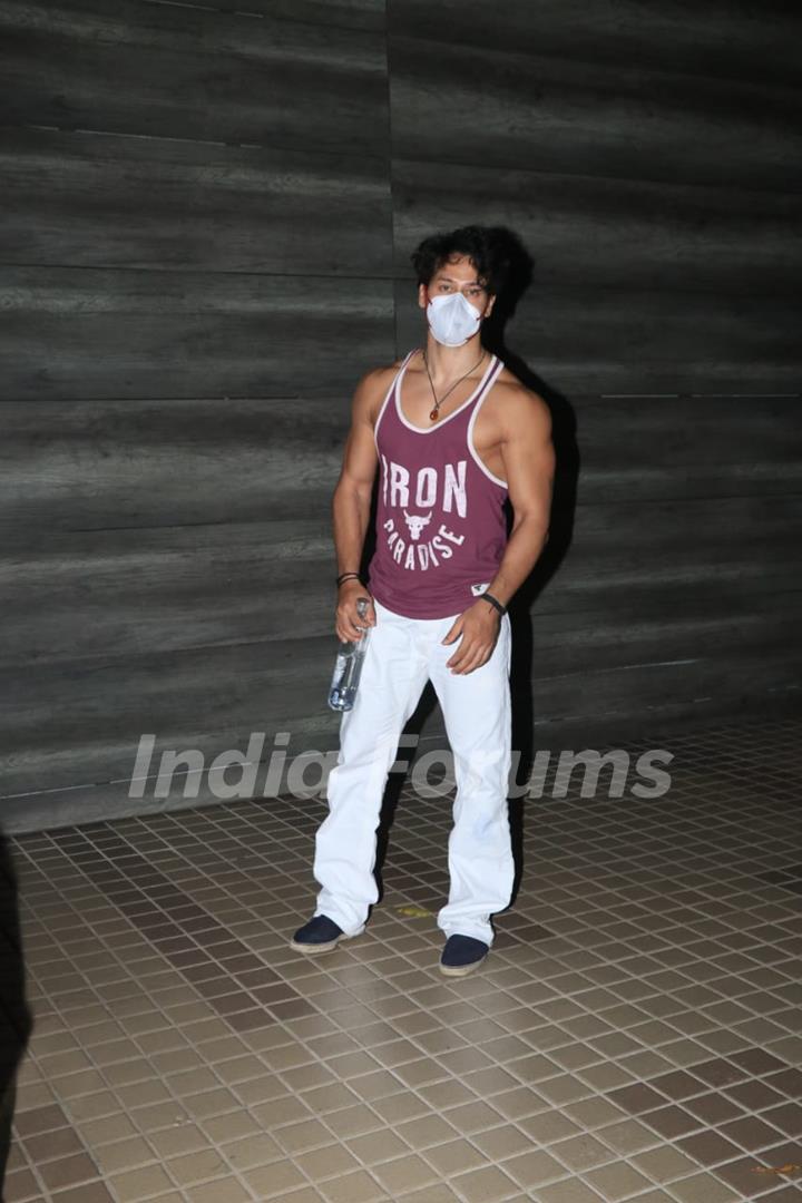 Tiger Shroff spotted at Bandra on Monday evening!