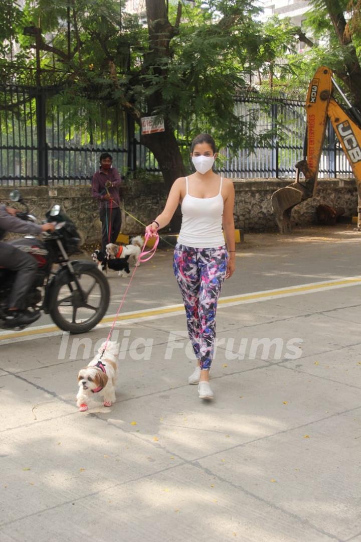 Sophie Choudry snapped at Bandra